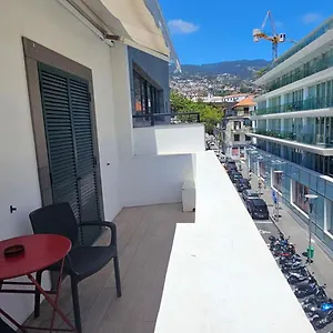 Canavial Terrace@heart Of Apartament
